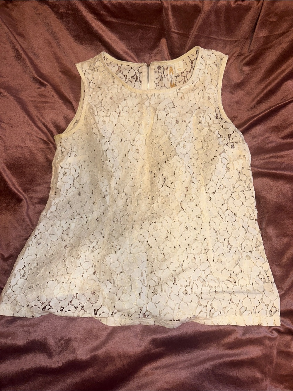 Adiva Cream Lace Sleeveless Top